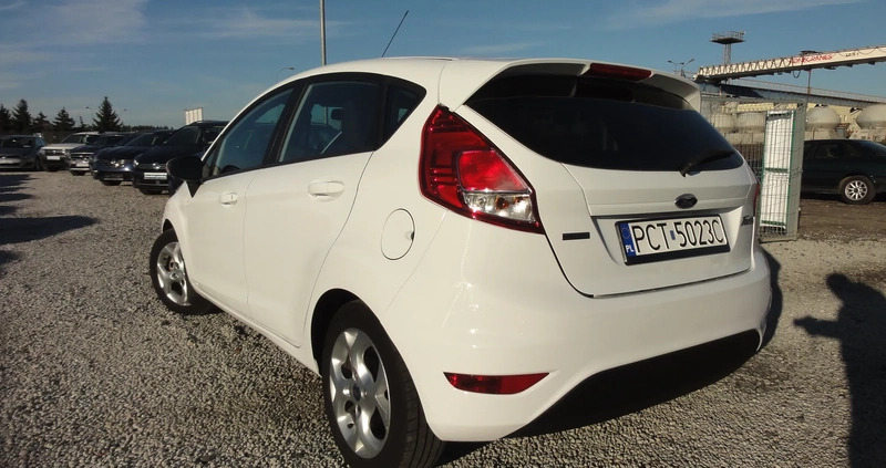 Ford Fiesta cena 27600 przebieg: 139000, rok produkcji 2013 z Jasło małe 211